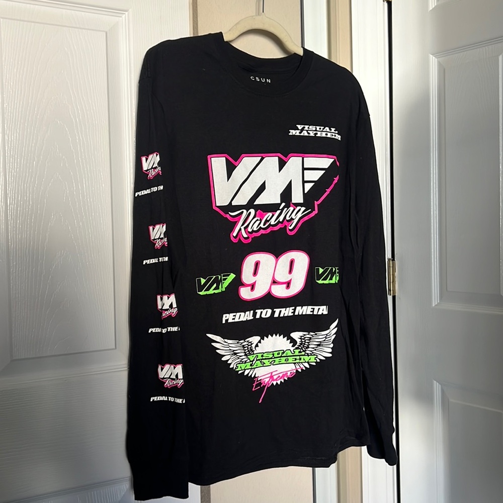 Graphic long sleeve crewneck tee